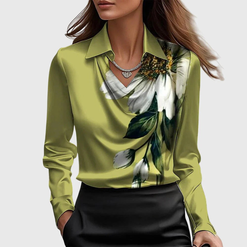 Luxurious shiny blouse with pleated collar