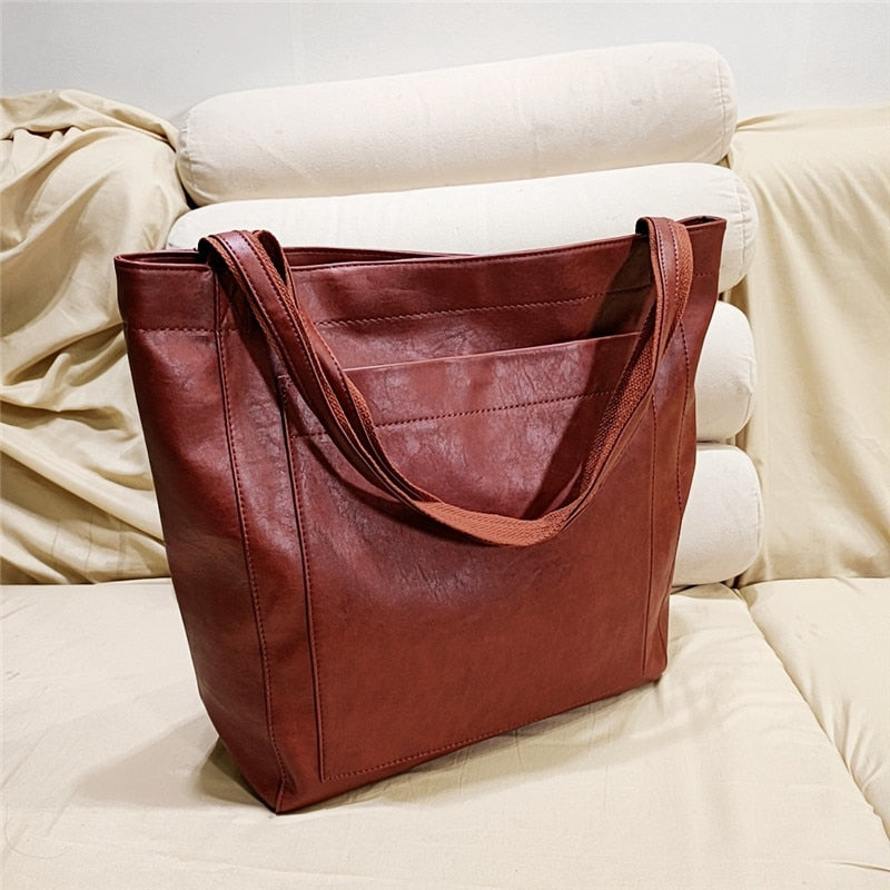 Laeticia™ I Women's leather bag with compartments